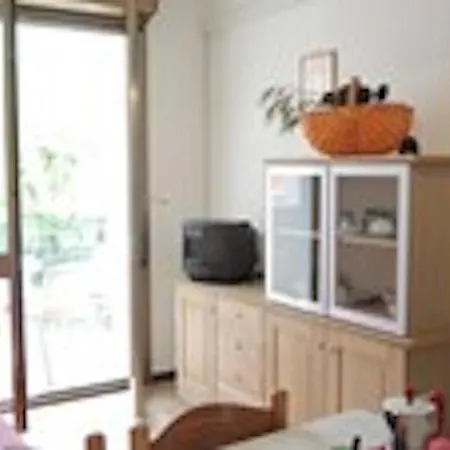 Lovely Flat Just 400m From The