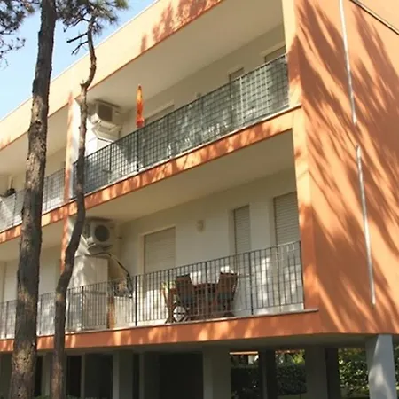 Lovely Flat Just 400m From The Apartmán *
