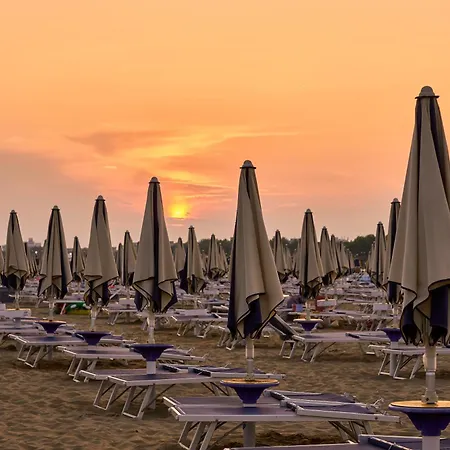 Lovely Flat Just 400m From The Apartmán Bibione