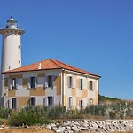 Lovely Flat Just 400mt From The Sea Daire *