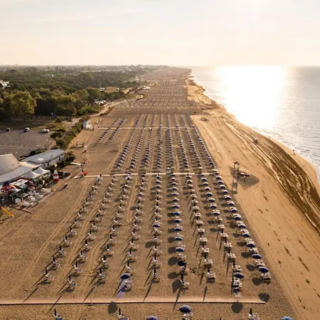 Lovely Flat Just 400m From The Bibione